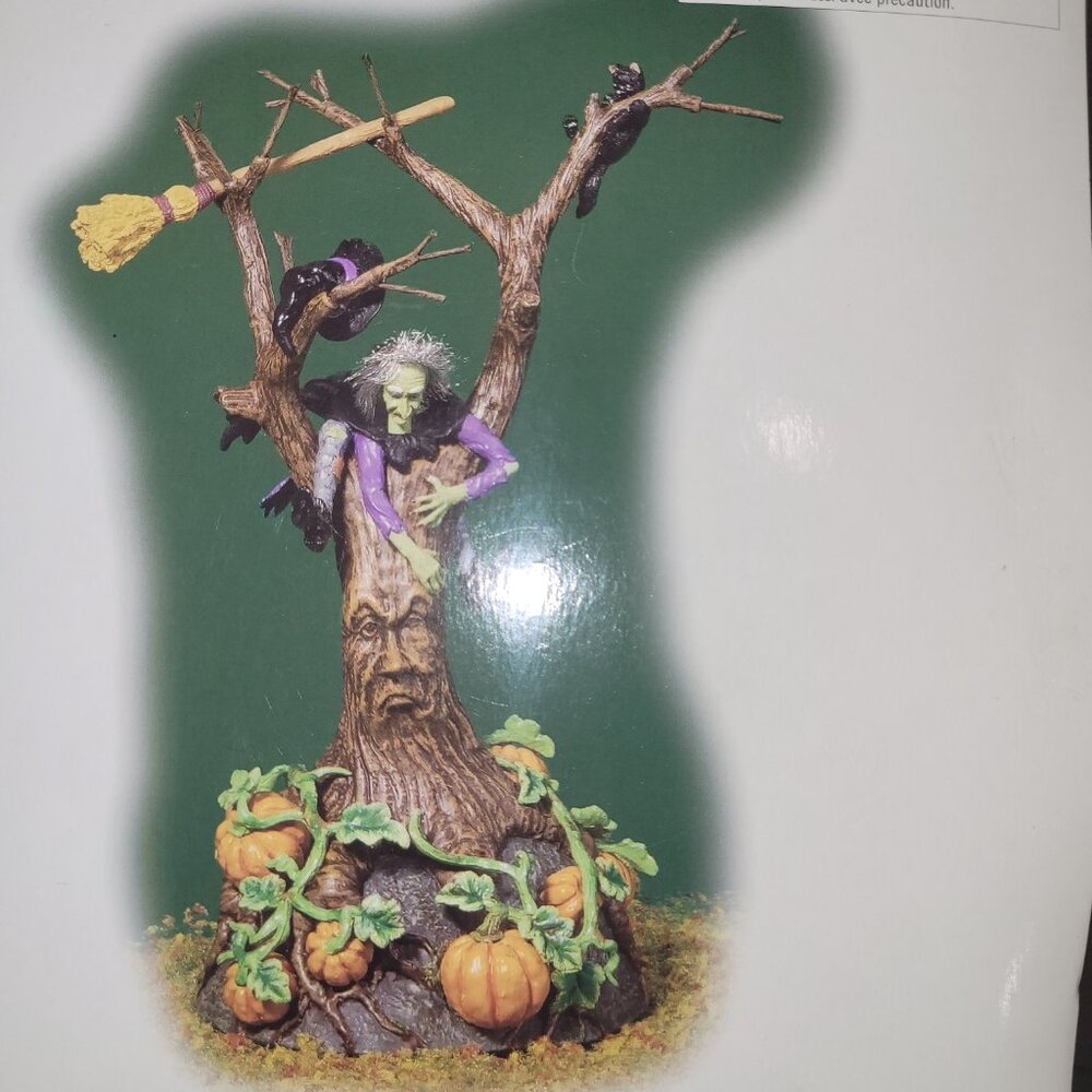 Dept 56 Snow Village Halloween Witch Crash 56-53056 Spinning Head -In Styrofoam - Picture 2 of 6